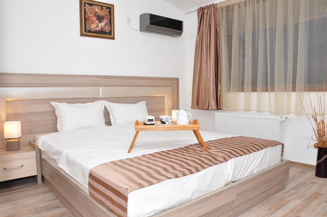 Lombardi Family Hotel Roese Buitenkant foto