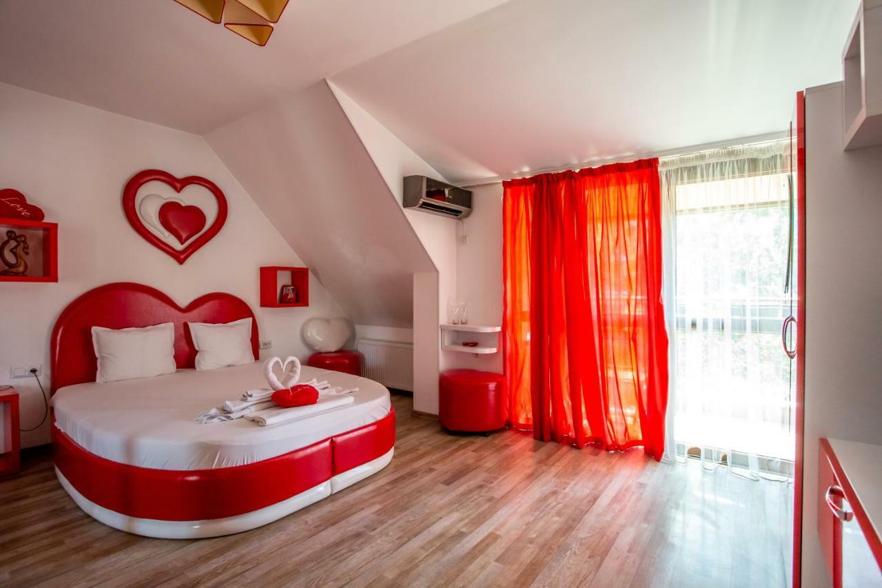 Lombardi Family Hotel Roese Buitenkant foto